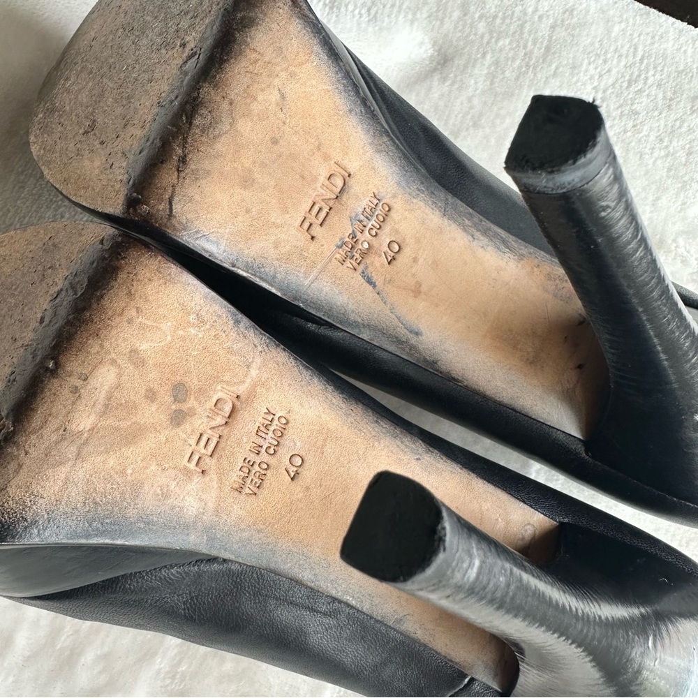 Fendi Fendista Black Leather Heels Platform Gold Logo Size 40 EU US 10 - Picture 9 of 12